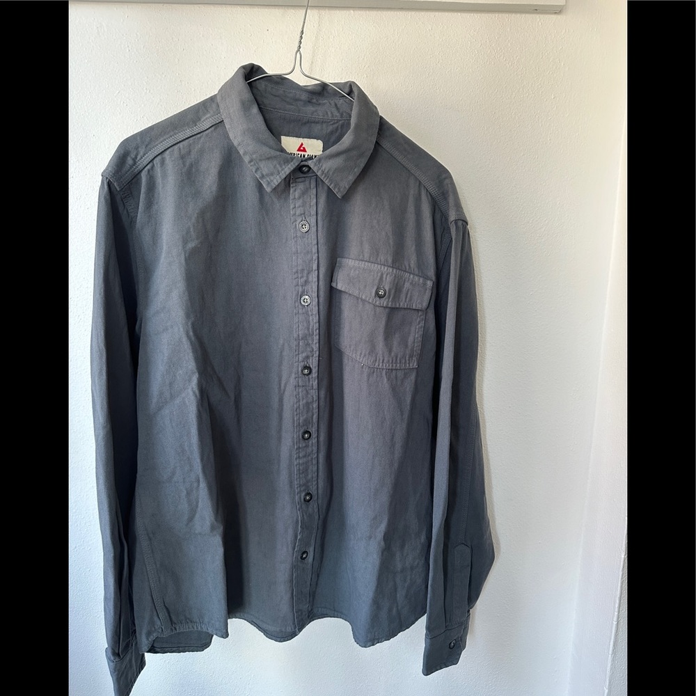 *Like new* American Giant Mid-Weight Button Down